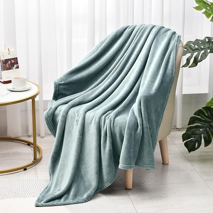 EIUE Comfortable Flannel Fleece Throw Blanket,Ultra Soft Nap Bedding Coverlets Quilt for Couch Sofa Bed Traveling,Lightweight Bed Blanket for All Season