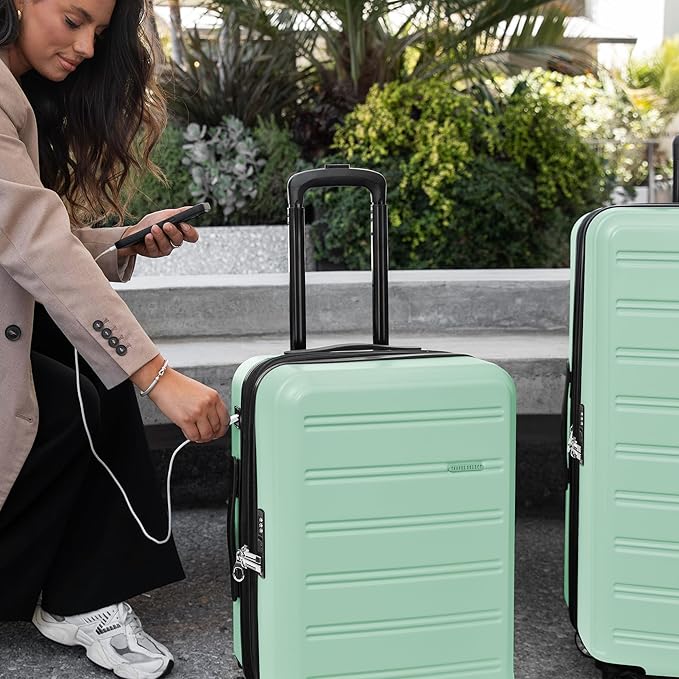 Travel Select Snowcreek Hardside Expandable Spinner Luggage Set w/USB Port, Mint, 3-Piece