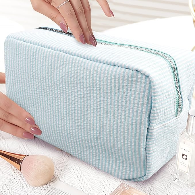 GFU Cosmetic Bags for Women, Seersucker Cosmetic Bag, Travel Toiletry Stripe Makeup Bag, Large Women Aesthetic Organizer Storage Pouch, Girls Handbags Purses