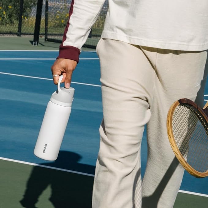 Owala FreeSip Insulated Stainless Steel Water Bottle with Straw, BPA-Free Sports Water Bottle, Great for Travel, 32 Oz, Crown Jewel