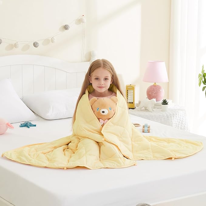 L'AGRATY Weighted Blanket - 36"x48" 3lbs Microfiber Material with Glass Beads Small Blanket for All-Season Summer Fall Winter Soft Thick