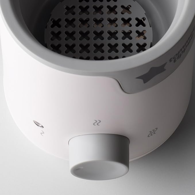 Tommee Tippee Easiwarm Bottle Warmer, Warms Breast Milk and Formula Bottles to Body Temperature in Minutes, Automatic Timer, One-Dial Operation, White
