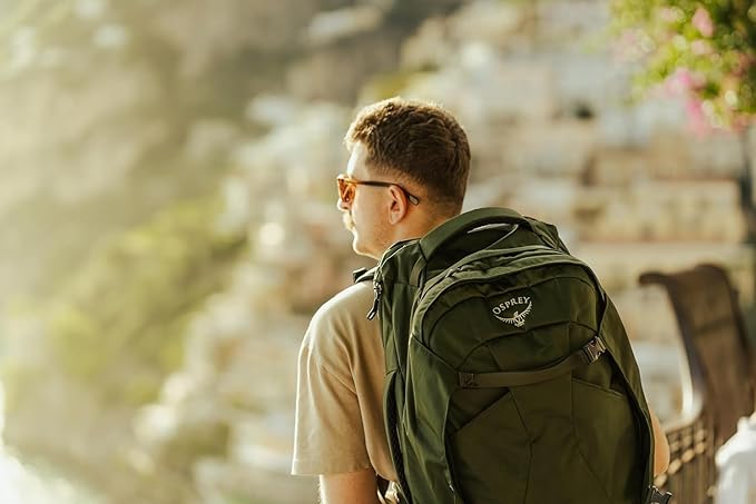 Osprey Farpoint 40L Men's Travel Backpack, Tunnel Vision Grey