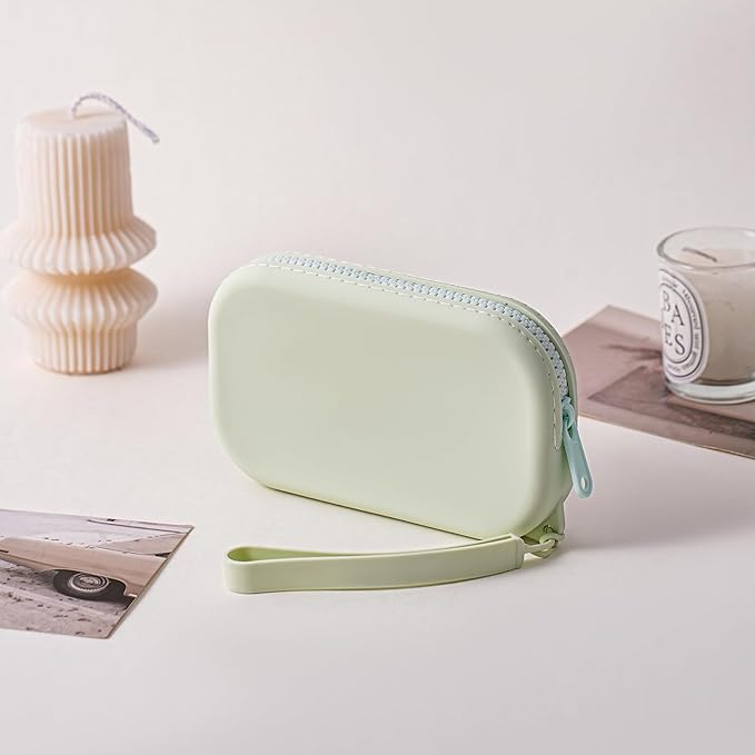 Small Silicone Multifunctional Essential Bag Portable Travel Makeup Bag for Women Men Cards Cash Bag Zipper Pouch (Light Green)