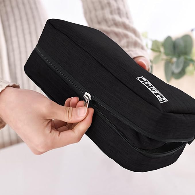 Travel toilet bag is used to store toiletries, Suitable for short-term travel use hanging toilet bag (Black)