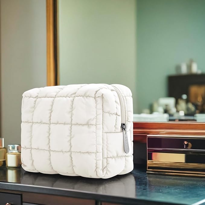 E-Tree Cute Makeup Bag,Quilted Cosmetic Bag,Make up Pouch for Purse,Toiletry Zipper Pouch,Checkered Bag,Travel Case,Storage Pouches for Organization (White)