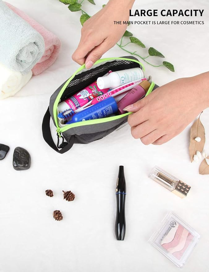 GOX Travel Small Toiletry Bag for Men Nylon Dopp Kit Medicine Bag Travel Organizer Pouch Shave Kits for Teens Toiletry Essentials Bathroom Compact (Black, 7.9 * 3.7 * 2 Inches)
