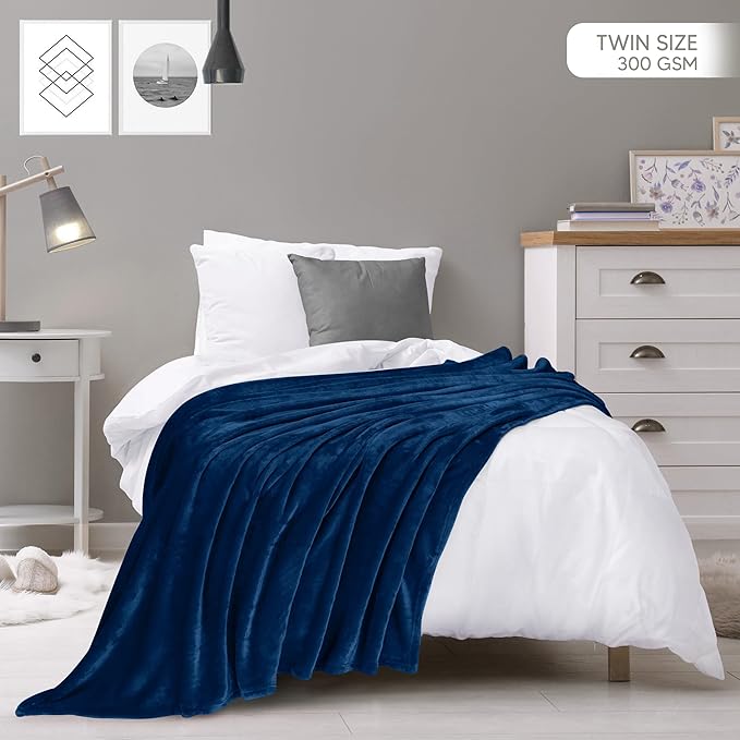 Utopia Bedding Fleece Blanket Twin Size Navy (60x80 Inches) Ultra Soft Warm Lightweight Microfiber Breathable Anti-Static Cozy Winter Bed Blanket, All-Season Home Decor Gift for Men & Women