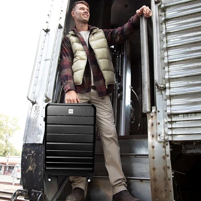 Skyway Epic 2.0 Hardside 4-Wheel Spinner, Lightweight Suitcase, Unisex, Stylish, Men and Women, 24-inch Medium Check-In, Black