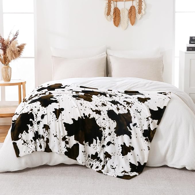 Bnuitland Cow Printed Fleece Flannel Throw Blanket, 300 GSM Double Sided Fuzzy Fluffy Blanket for Bed Sofa Couch Travel, Super Soft Lightweight for Adults and Kids, 50×60 inch