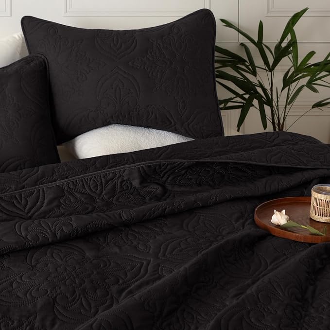 Whale Flotilla King Quilt Bedding Set Vintage Damask Reversible Bedspread | Suitable for Bed, 3 Pieces Black Lightweight Breathable Quilt King Size, Ultrasonic Coverlet Bed Cover with 2 Pillow Shams