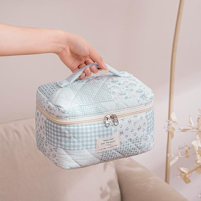 uekeboag Large Travel Quilted Makeup Bag for Women, Floral Cotton Cosmetic Bag, Coquette Aesthetic Floral Toiletry Organizer Bag