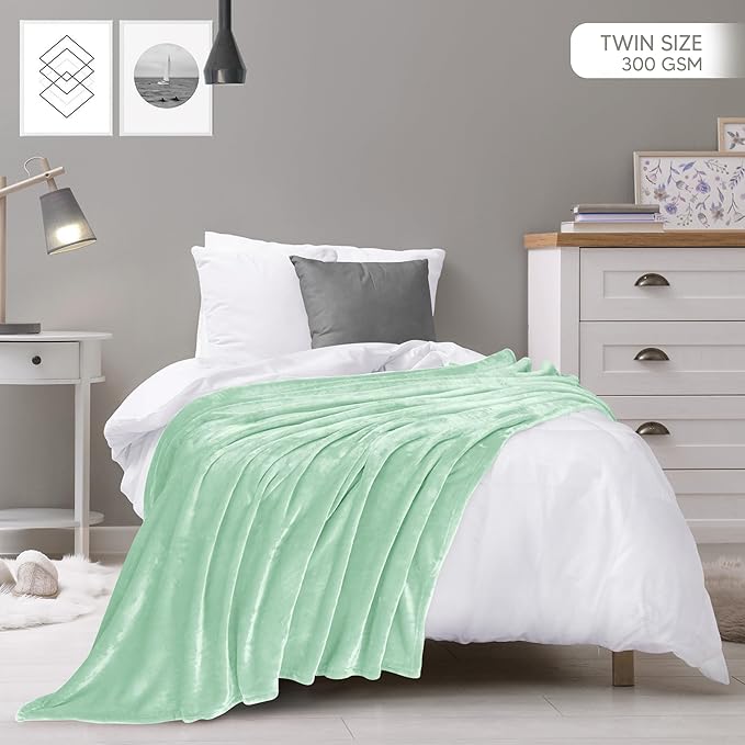 Utopia Bedding Fleece Blanket Twin Size Mint Green (60x80 Inches) Ultra Soft Warm Lightweight Microfiber Breathable Anti-Static Cozy Bed Blanket, All-Season Home Decor Gift for Men & Women