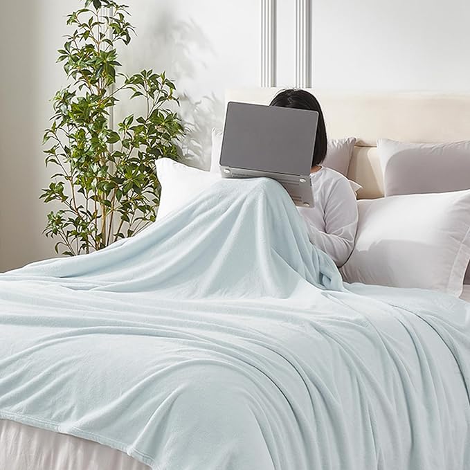 Hansleep Fleece Ice Blue Full Blanket, Super Soft Flannel Fuzzy Plush Cozy Blanket for All Seasons, Ice Blue, Full 84x90 Inches