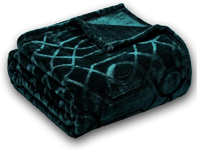 Soft Cozy Fleece Throw Blanket, 50x60 Inches – Lightweight Plush Blanket for Couch, Fuzzy 3D Jacquard Design, for Sofa, Bed & Travel - Forest Green