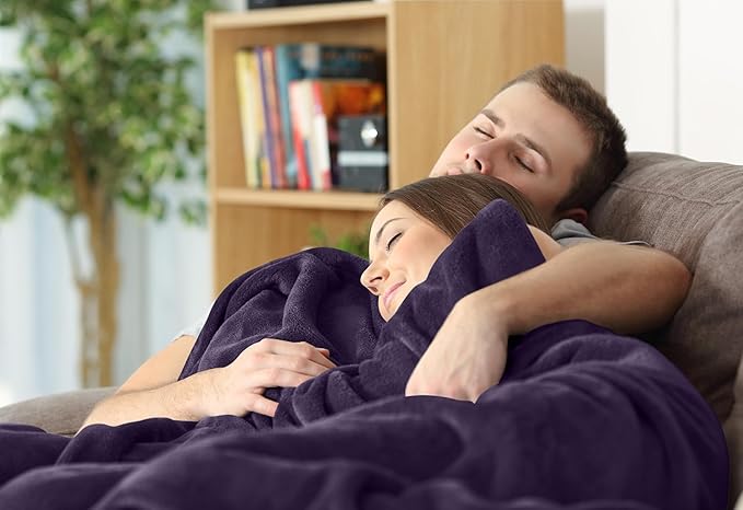 Utopia Bedding Fleece Blanket Throw Size Purple 300GSM Luxury Anti-Static Fuzzy Soft Microfiber Blanket for Couch, Sofa and Bed (50x60 Inch)