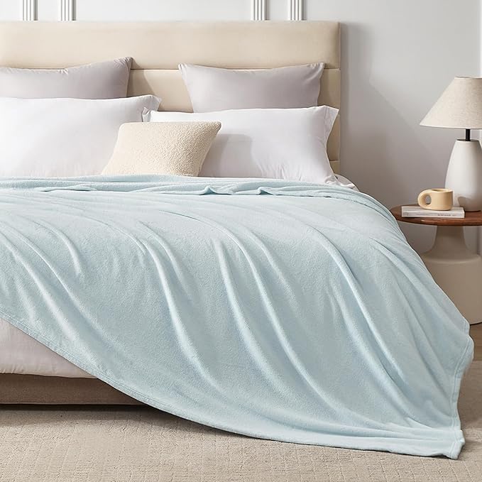 Hansleep Fleece Ice Blue King Blanket, Super Soft Flannel Fuzzy Plush Cozy Blanket for All Seasons, Ice Blue, King 90x108 Inches