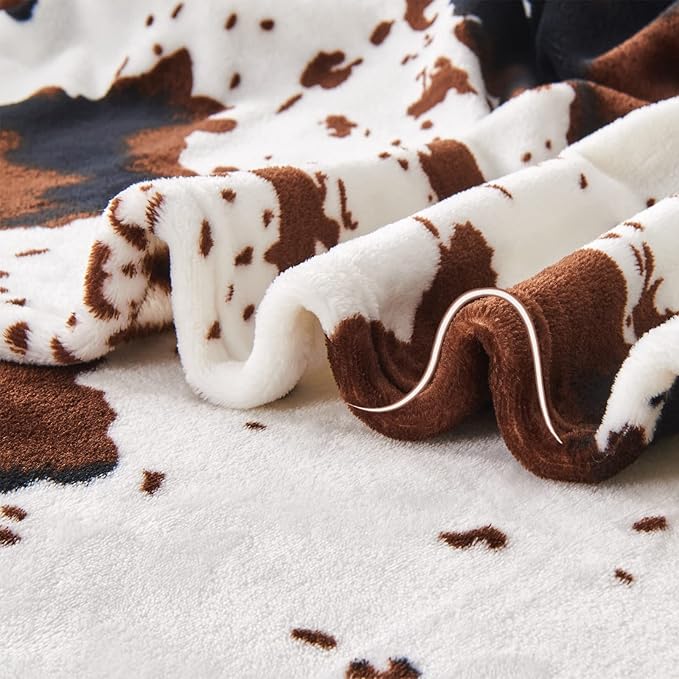 Soft Cow Print Blanket, Ultra Cozy Cow Throw Blanket for Couch Bed and Travel, Cow Decor Throw Blankets for All Seasons 50"x60"