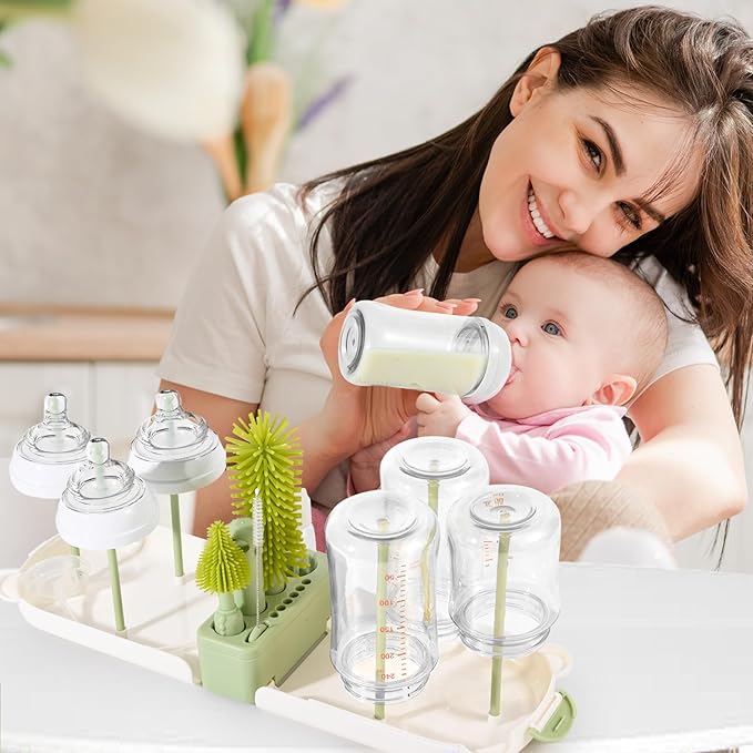 Travel Baby Bottle Cleaner Kit，7-in-1 Baby Bottle Brush Set for Travel and Home, All-in-One Baby Bottle Washing Kit: Integrated Cleaning & Drying System for Bottles and Breast Pump Parts (Green)