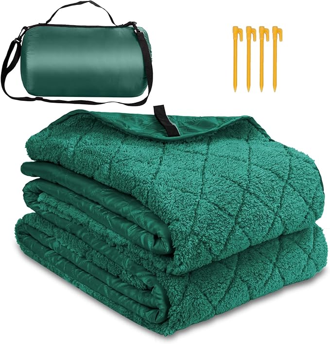 Northroad Waterproof Outdoor Blanket w/Sherpa Lining, Large Windproof Camping Blankets for Cold Weather, Light Weight and Warm for Stadium, Hiking, Dog, Picnic, Washable, 67”X 87” (Green, 1PCS)