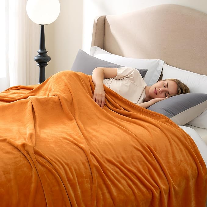 Hansleep Fleece Orange Throw XL Blanket, Super Soft Flannel Fuzzy Plush Cozy Blanket for All Seasons, Orange, Throw XL 50x70 Inches