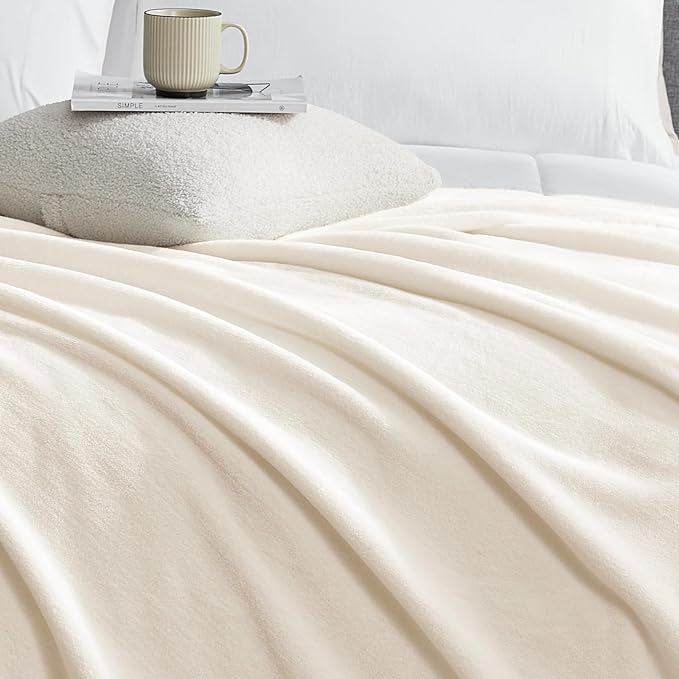 Hansleep Fleece Queen Blanket for Bed Fleece Beige, Queen Size Super Soft Flannel Fuzzy, Plush Cozy Blanket for All Seasons, Beige, Queen 90x90 Inches