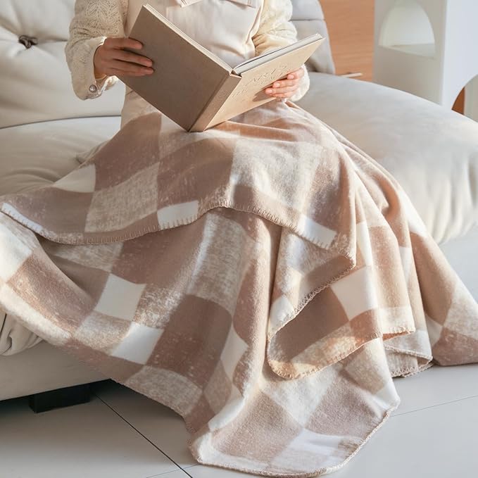 CAI TENG Fleece Throw Blankets Lightweight Warm Soft Cozy Kids Blanket Pet-Friendly Bulk Fleece Blanket Solid for Home, Bed, Sofa, Dorm, Office, Gifts, Outdoor Plaid Beige 6 Pack 50 x 60 inch