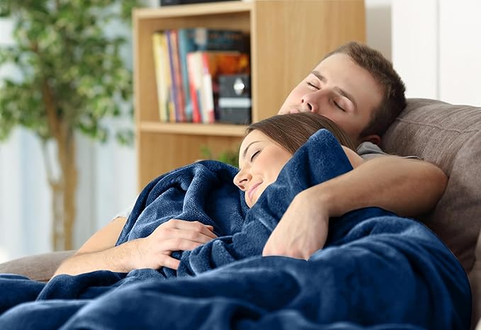 Utopia Bedding Fleece Blanket Queen Size Royal Blue 300GSM Luxury Fuzzy Soft Anti-Static Microfiber Bed Blanket (90x90 Inch)
