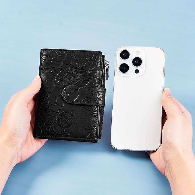 GAEKEAO Womens Wallet Small Vegan Leather RFID Blocking Bifold Zipper Pocket Wallet Card Case Purse with ID Window