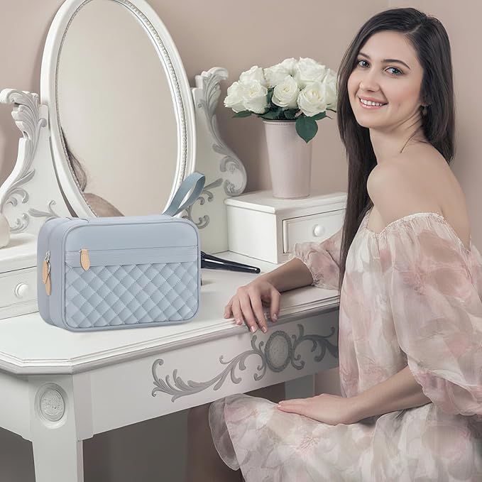 Travel Toiletry Bag for Women with Hanging Hook, Waterproof TSA Approved Cometic Toiletry Bag Organizers Leakproof Make up Bags for Women Blue