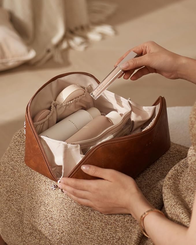 EACHY Travel Makeup Bag, Large Capacity Cosmetic Bag for Women, Waterproof PU Leather, Flat Open Portable Toiletry Bag for Skincare, Brushes & Travel Essentials
