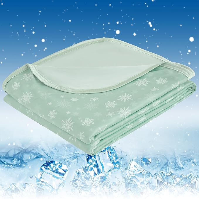 OIGAE Cooling Blanket for Hot Sleepers - Soft & Lightweight Summer Cold Blanket for Night Sweats | Perfect for Bed, Couch, Sofa (Grass Green, Twin 60'' x 80'')