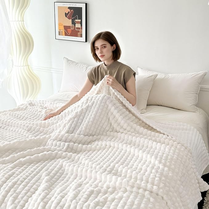 Ultra Soft Jacquard Sherpa Throw Blanket, Lightweight Yet Cozy, Versatile Couch and Travel Blanket, Checker Pattern, Multiple Sizes and Colors, Easy-Care and Durable,50x60 Inches
