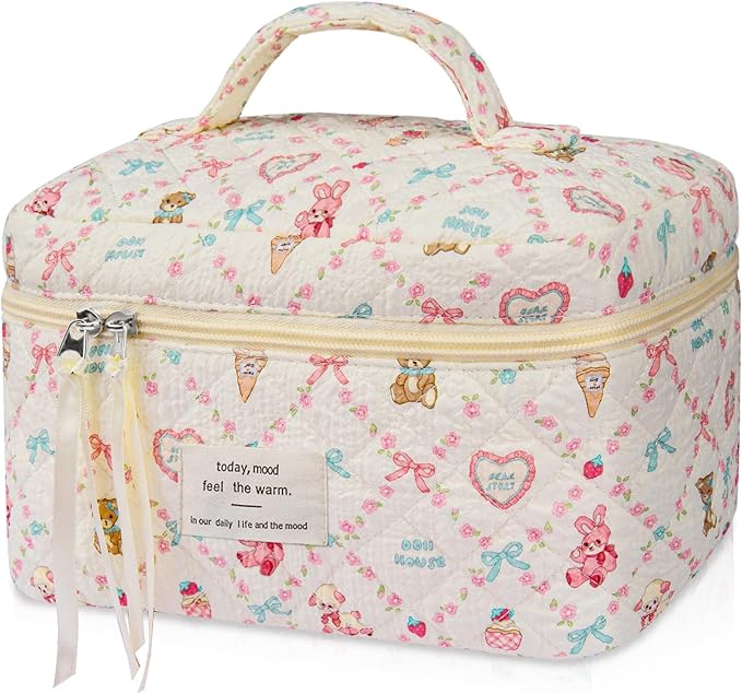 Large Makeup Bag, Cute Cosmetic Bag for Women Girls, Floral Coquette Aesthetic Toiletry Bag, Travel Make Up Organizer Bag(Love Bear