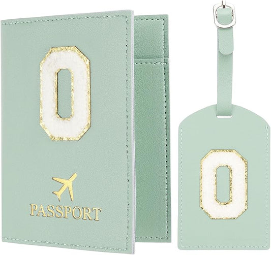 PATIKIL Passport Holder for Travel, Initial Passport Cover and Luggage Tag Set with Alphabet Chenille Letter Patch Travel Wallet Bag Suitcase Identifier for Women Family Travel Green O