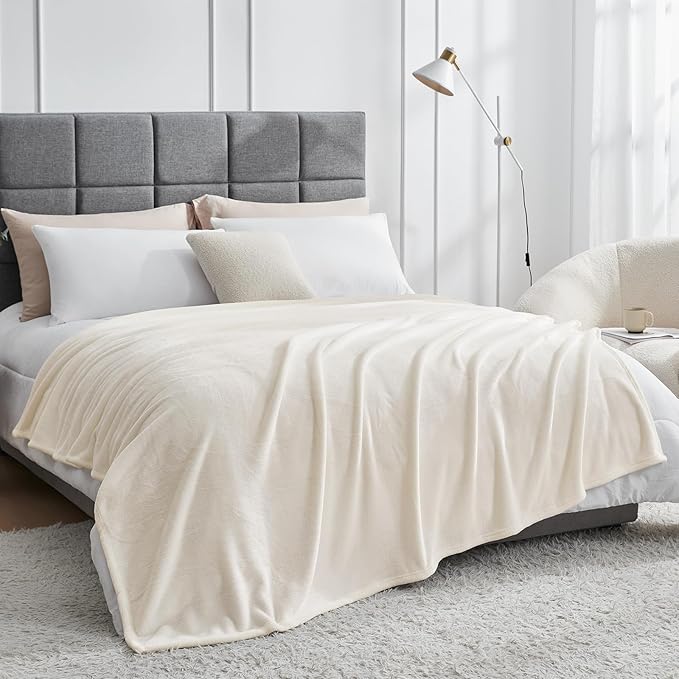 Hansleep Fleece Blanket for Couch Beige, Super Soft Flannel Fuzzy Plush Cozy Blanket for All Seasons, Beige, Throw 50x60 Inches
