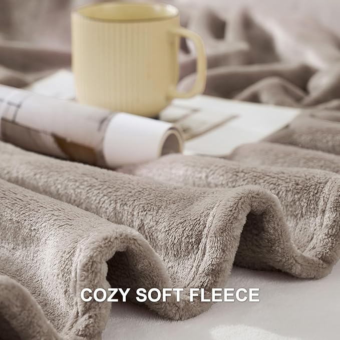 Hansleep Fleece Mocha Brown Throw XL Blanket, Super Soft Flannel Fuzzy Plush Cozy Blanket for All Seasons, Mocha Brown, Throw XL 50x70 Inches