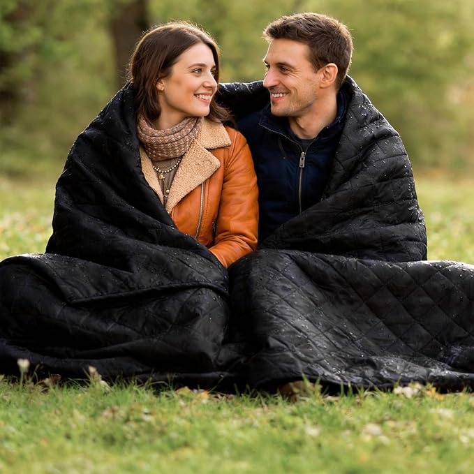 Northroad Waterproof Outdoor Blanket w/Sherpa Lining, Large Windproof Camping Blankets for Cold Weather, Light Weight and Warm for Stadium, Hiking, Dog, Picnic, Washable, 67”X 87” (Black, 1PCS)