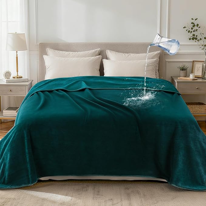 LOOBANI Waterproof Blanket for Bed: Reversible Leakproof Full/Queen Bed Blankets 80" x 90", Soft Flannel & Coral Fleece Couch Blanket Water Resistant for Couch Sofa, Family Camping, Green
