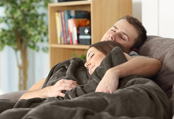 Utopia Bedding Fleece Blanket Queen Size Brown 300GSM Luxury Fuzzy Soft Anti-Static Microfiber Bed Blanket (90x90 Inch)