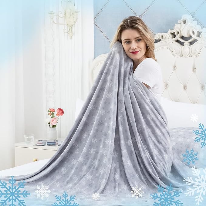 OIGAE Cooling Blanket for Hot Sleepers - Soft & Lightweight Summer Cold Blanket for Night Sweats | Perfect for Bed, Couch, Sofa (Light Grey, Queen 90" x 90")