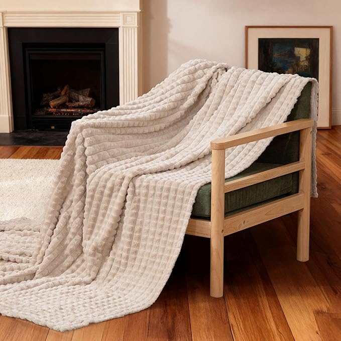 Ultra Soft Jacquard Sherpa Throw Blanket, Lightweight Yet Cozy, Versatile Couch and Travel Blanket, Checker Pattern, Multiple Sizes and Colors, Easy-Care and Durable,50x60 Inches