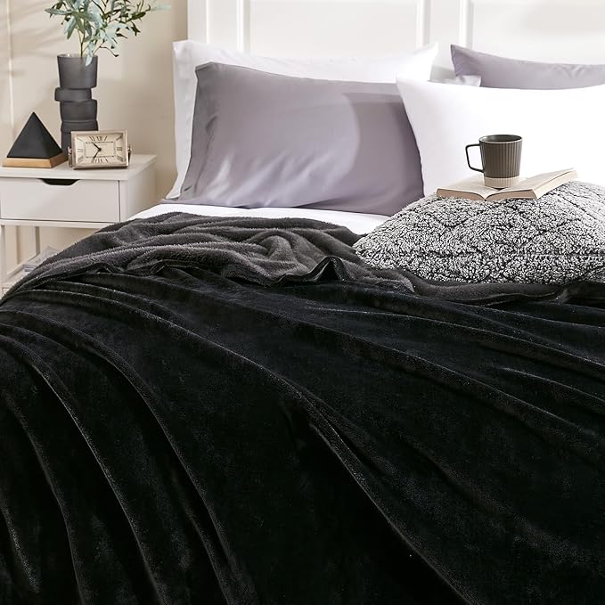 Hansleep Fleece Black Full Blanket, Super Soft Flannel Fuzzy Plush Cozy Blanket for All Seasons, Black, Full 84x90 Inches