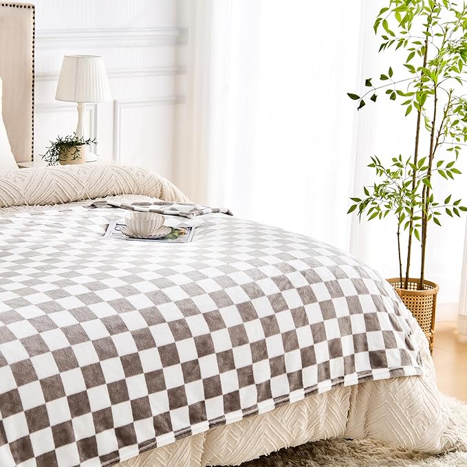 Light Grey Checkered Blanket, Ultra Soft Fluffy Fleece - Checkered Grid Print Throws for Couch Sofa Bed, Cozy Luxury Throw Blanket for All Seasons, 50x60 Inch, Cashmere Smoke