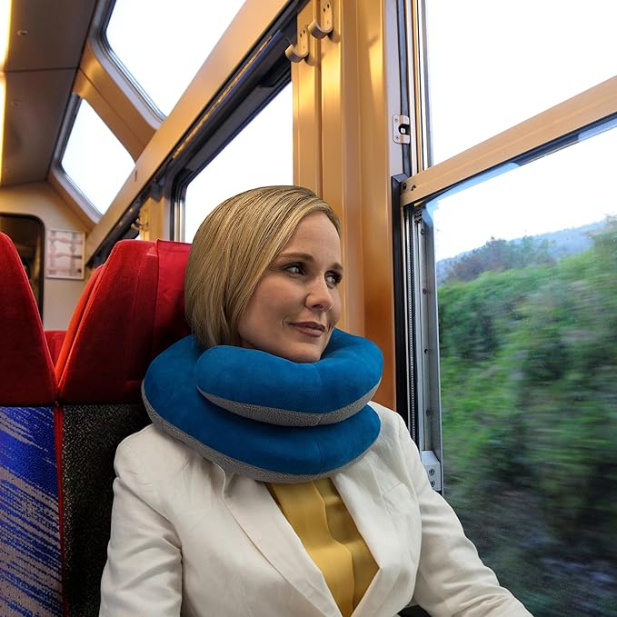 Travelon Deluxe Wrap N' Rest Pillow