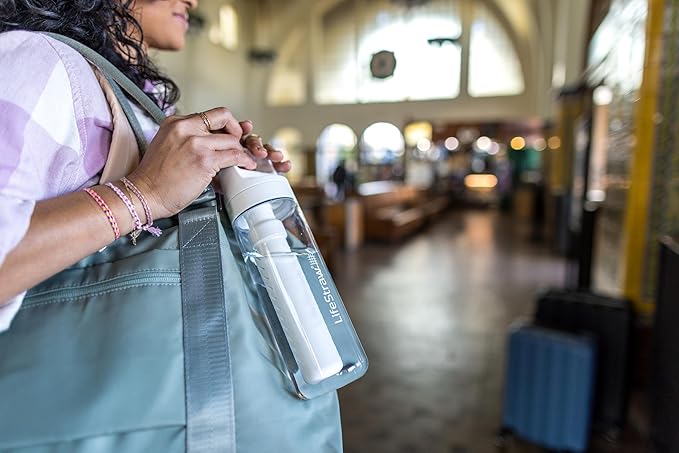 LifeStraw Go Series – BPA-Free Water Filter Bottle for Travel and Everyday use removes Bacteria, parasites and microplastics, Improves Taste, 22oz; Clear