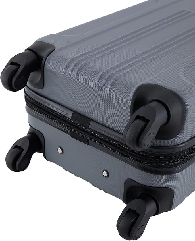 Travelers Club Chicago Hardside Expandable Spinner Luggage, Charcoal, 22" Carry-On