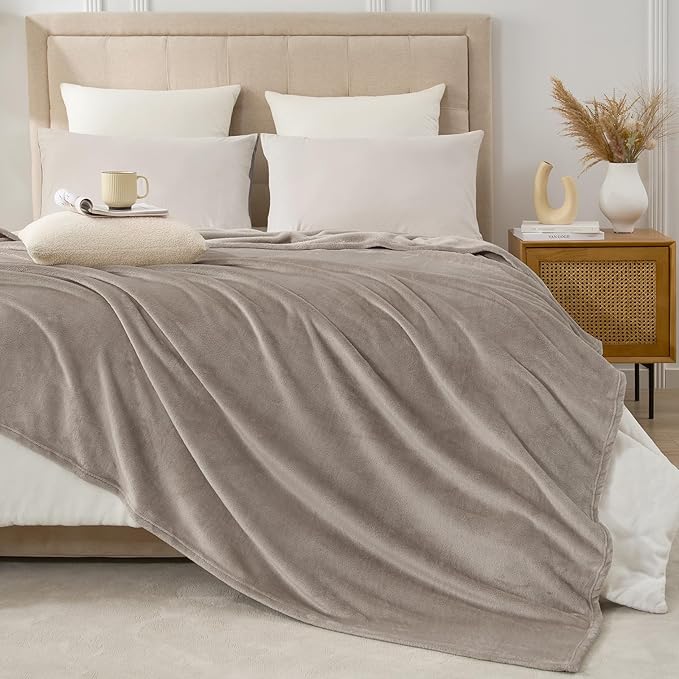 Hansleep Fleece Mocha Brown Throw Blanket, Super Soft Flannel Fuzzy Plush Cozy Blanket for All Seasons, Mocha Brown, Throw 50x60 Inches