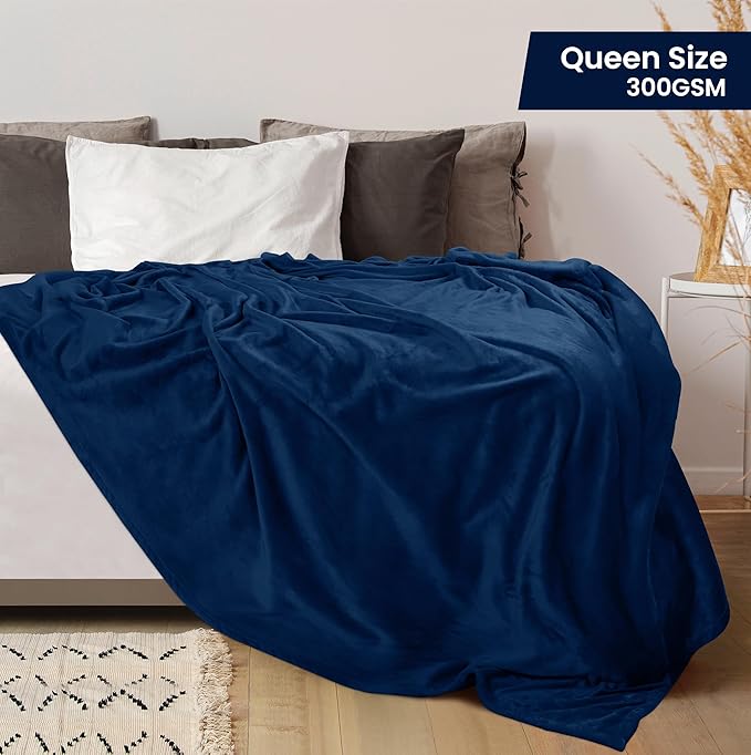 Utopia Bedding Fleece Blanket Queen Size Navy (90x90 Inches) Ultra Soft Warm Lightweight Microfiber Breathable Anti-Static Cozy Winter Bed Blanket, All-Season Home Decor Gift for Men & Women