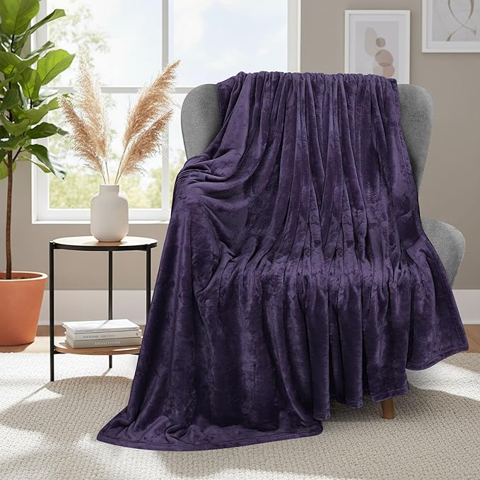 Utopia Bedding Fleece Blanket Throw Size Purple 300GSM Luxury Anti-Static Fuzzy Soft Microfiber Blanket for Couch, Sofa and Bed (50x60 Inch)